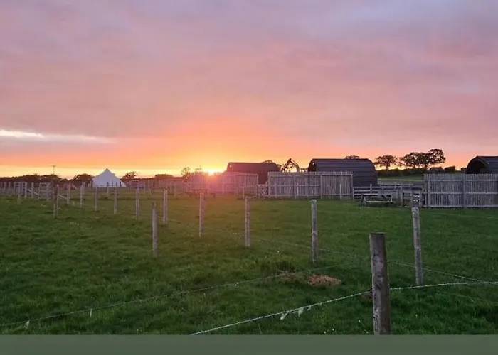 Unit 1 - Dolly Daydream Bell Tent *