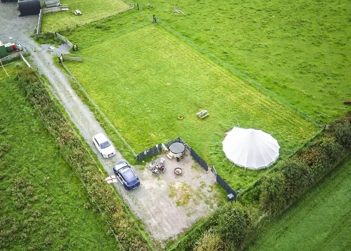 Unit 1 - Dolly Daydream Bell Tent Feriehus *