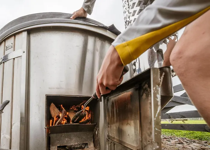 Unit 1 - Dolly Daydream Bell Tent Feriehus Carlisle (Cumbria)